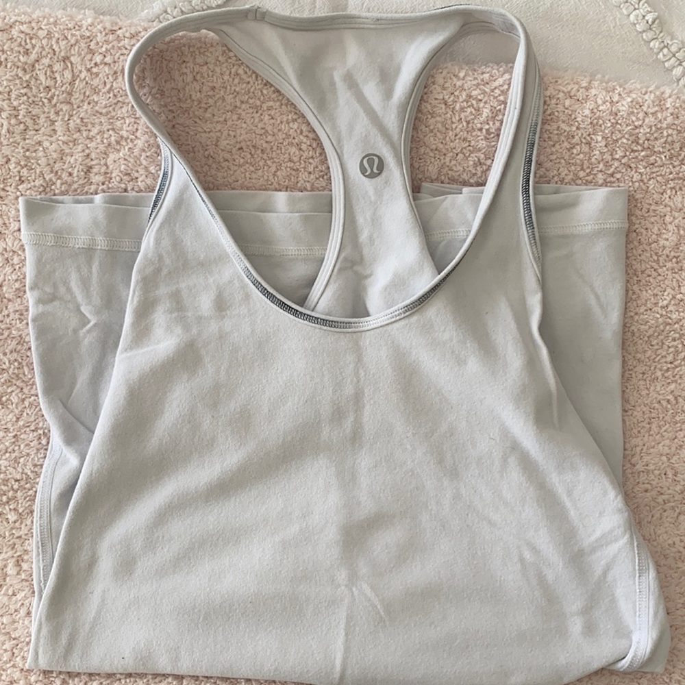 Lululemon tank